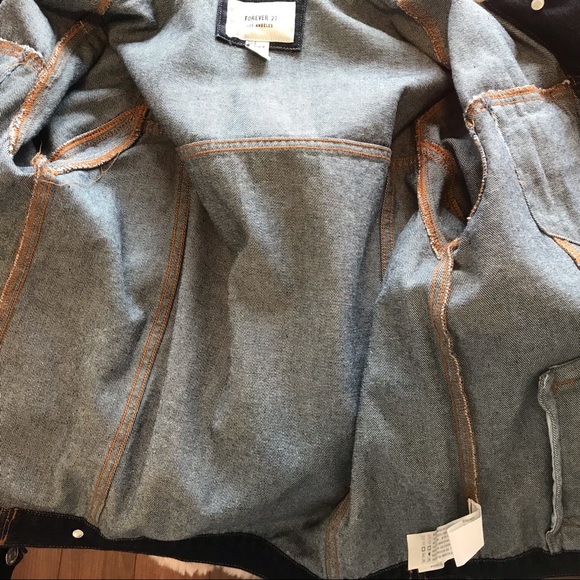 Denim jacket with faux fur collar - Picture 11 of 12